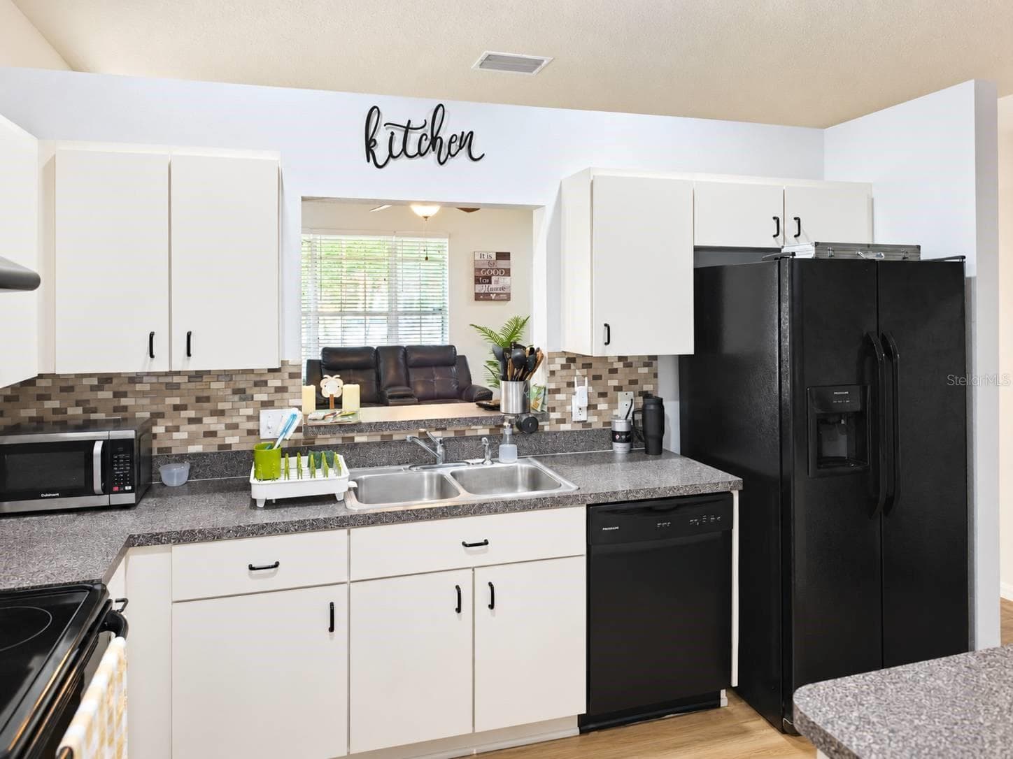 Single Family Residence at 3328 70TH CT E, PALMETTO, photo 16 of 59