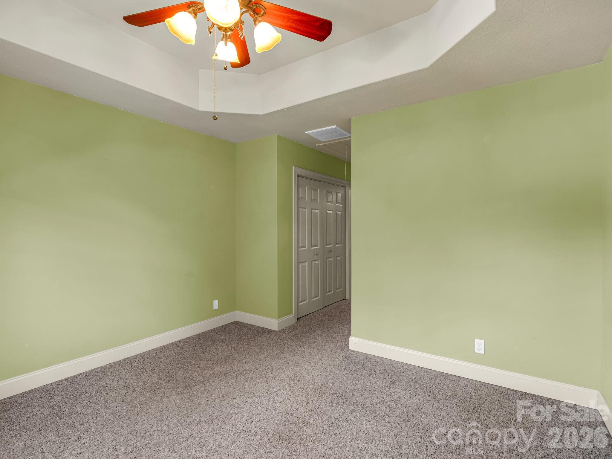 3rd bedroom on upper level - 61 Mountain Shadows Drive, Leicester