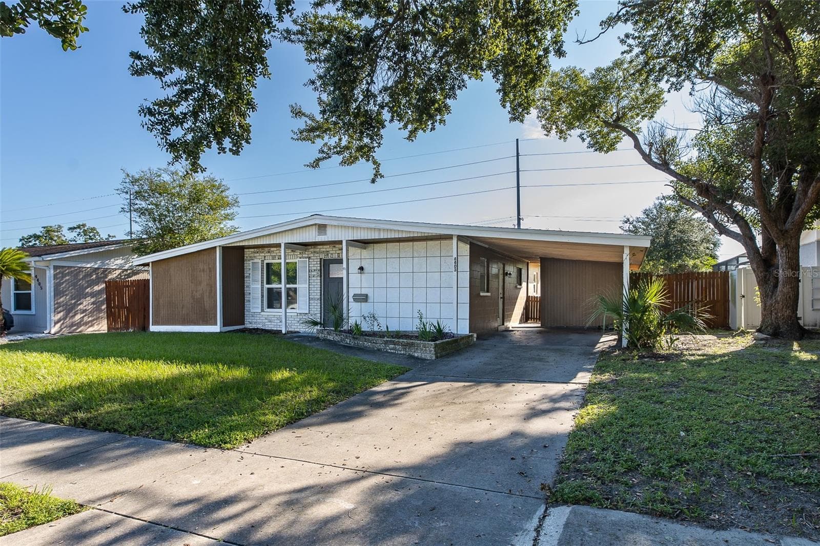 Single Family Residence at 4403 GANDY CIR, TAMPA, photo 3 of 49