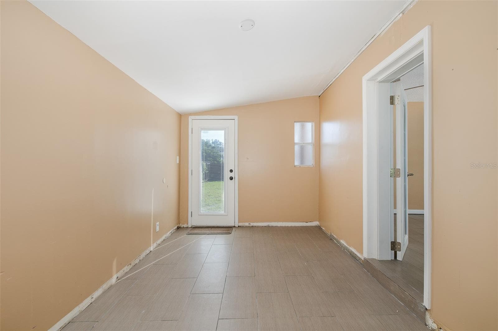 Office/Den - 4403 GANDY CIR, TAMPA