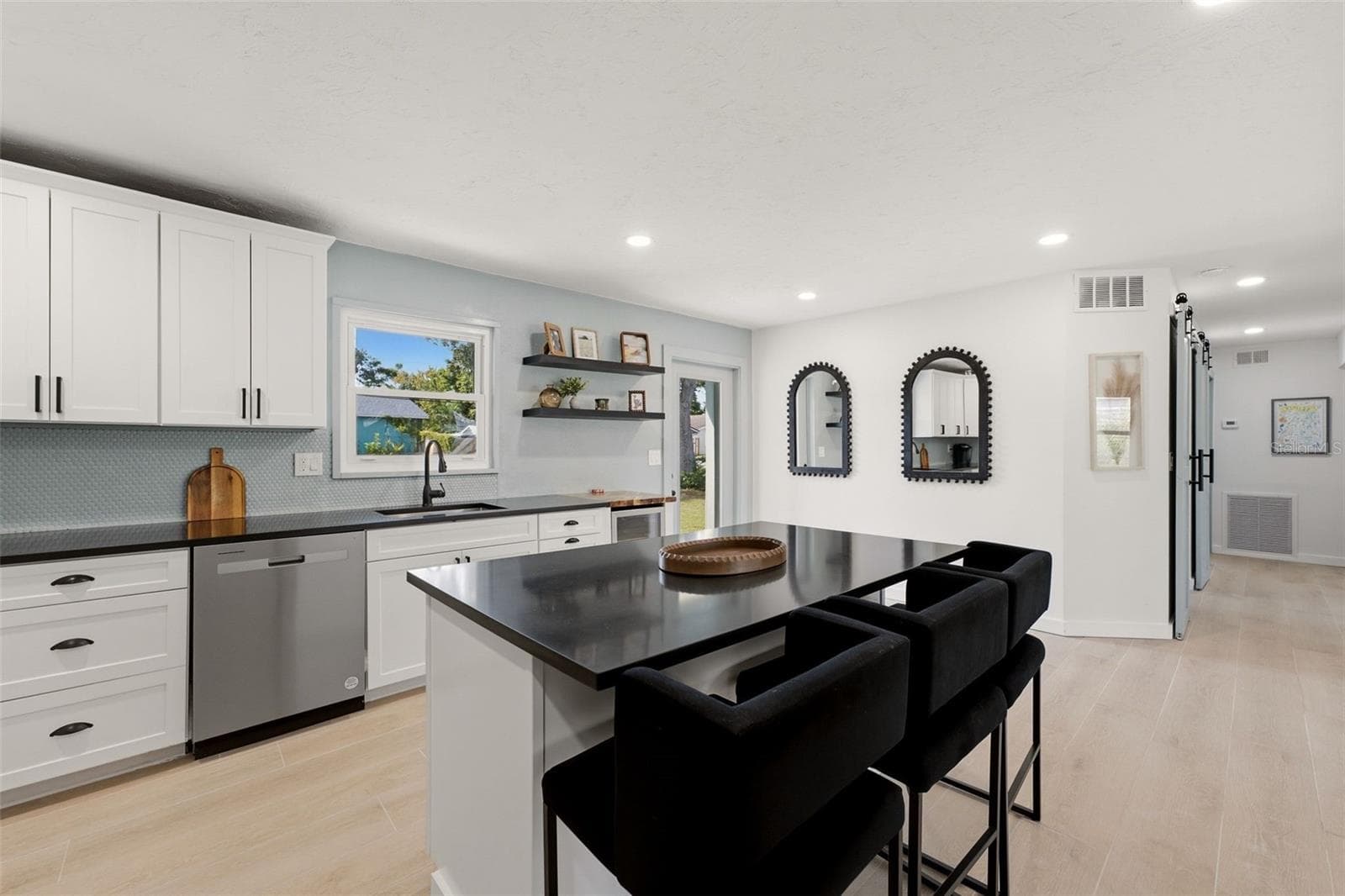 Single Family Residence at 1757 MOVA ST, SARASOTA, photo 9 of 40