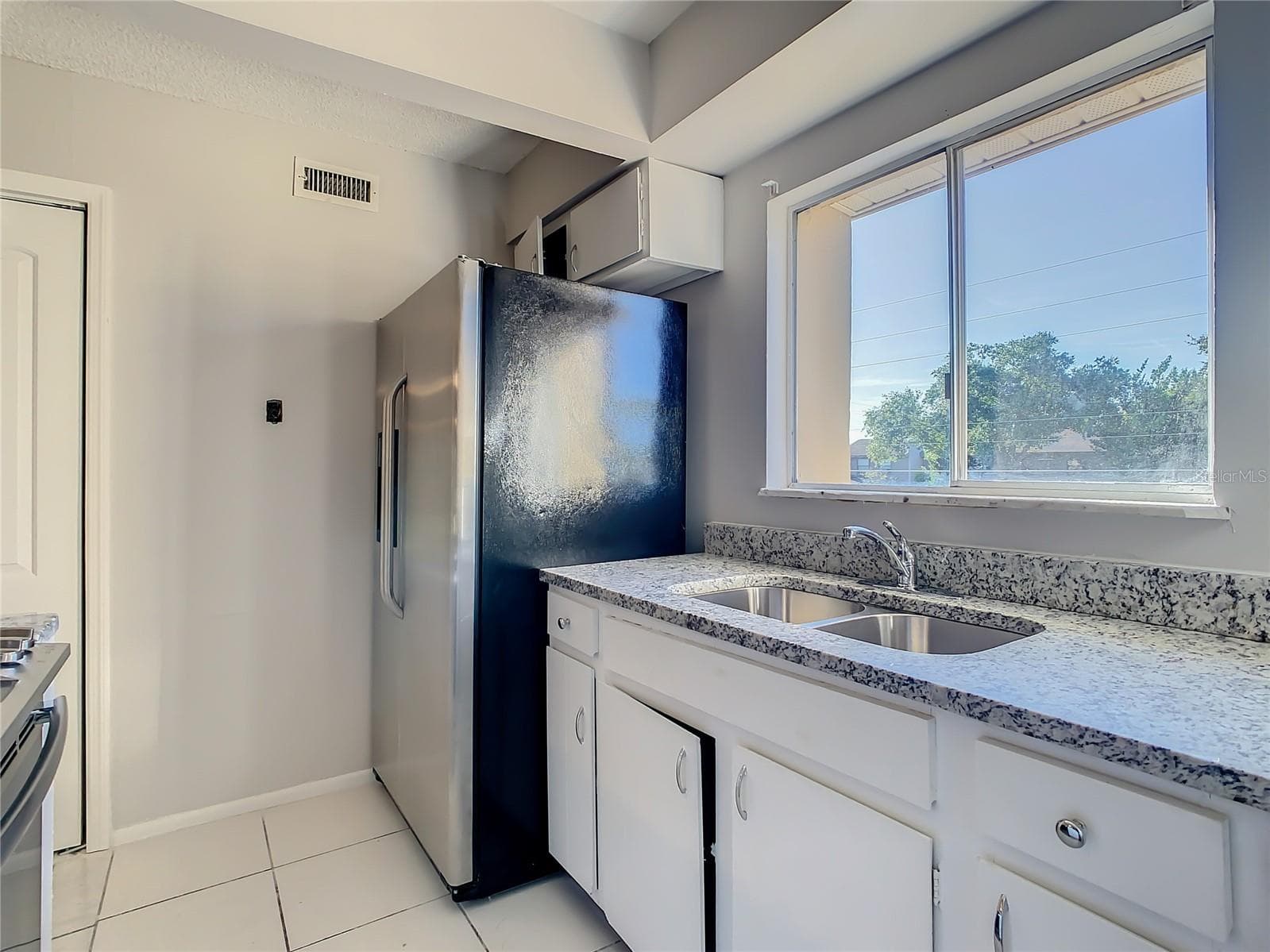 Condominium at 1000 LAKE OF THE WOODS BLVD #202H, FERN PARK, photo 13 of 37