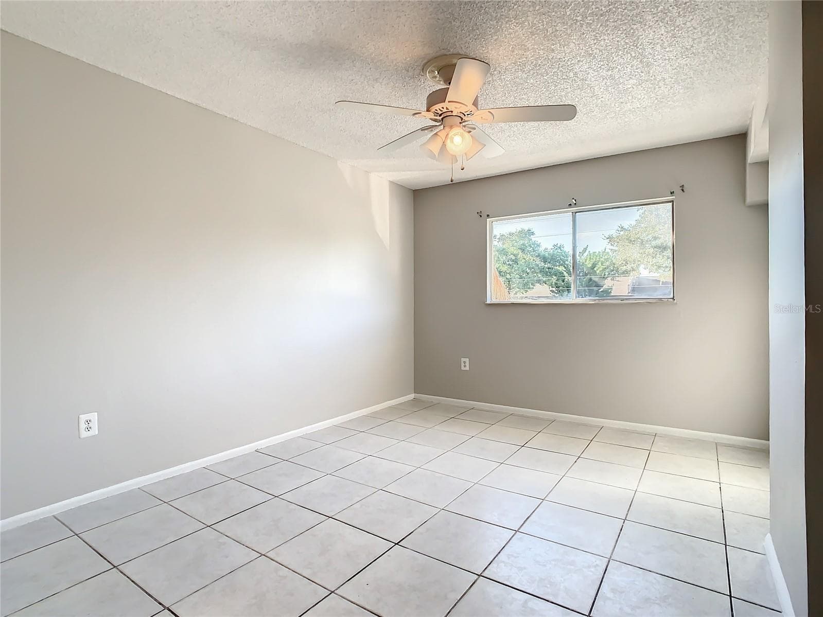 Condominium at 1000 LAKE OF THE WOODS BLVD #202H, FERN PARK, photo 21 of 37