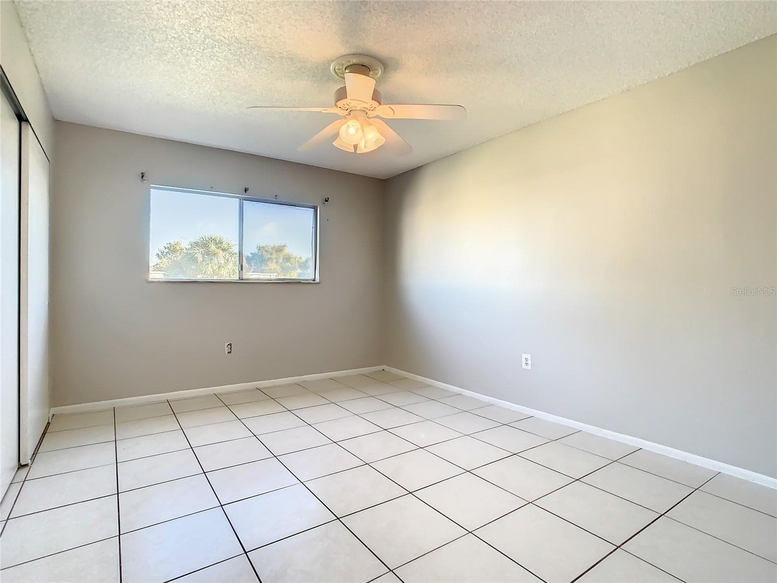 Condominium at 1000 LAKE OF THE WOODS BLVD #202H, FERN PARK, photo 24 of 37