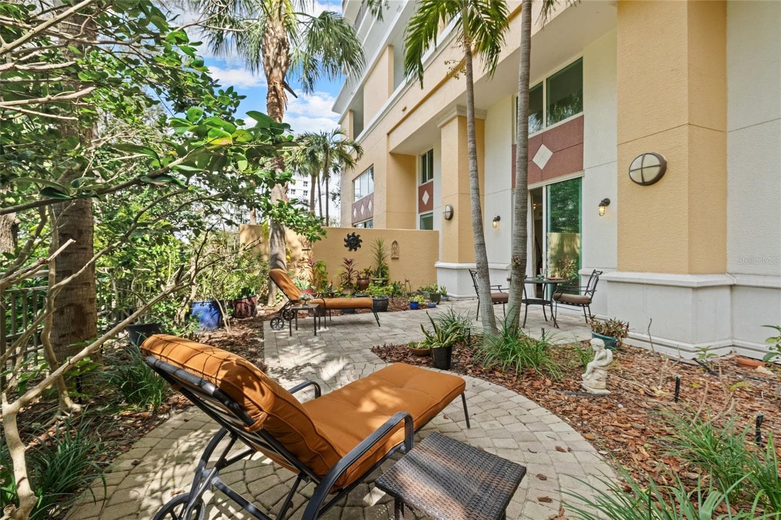 Condominium at 800 N TAMIAMI TRL #103, SARASOTA, photo 8 of 58