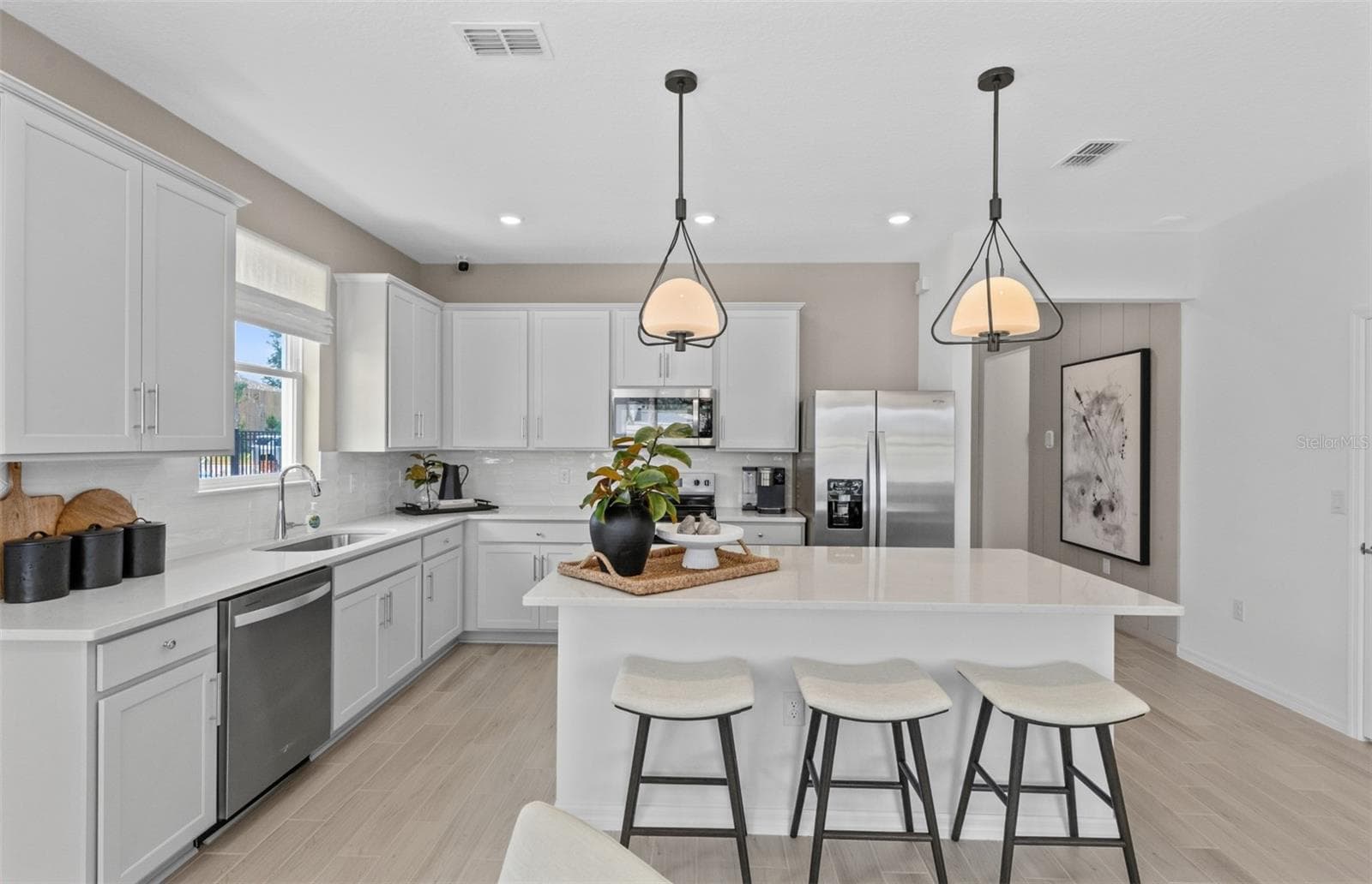 Model Home Design Only. Pictures and furnishings are for illustrative purposes only. Elevations, colors and options may vary. Furniture is for model home staging only. - 2316 MOSSY GLEN STREET, DELAND