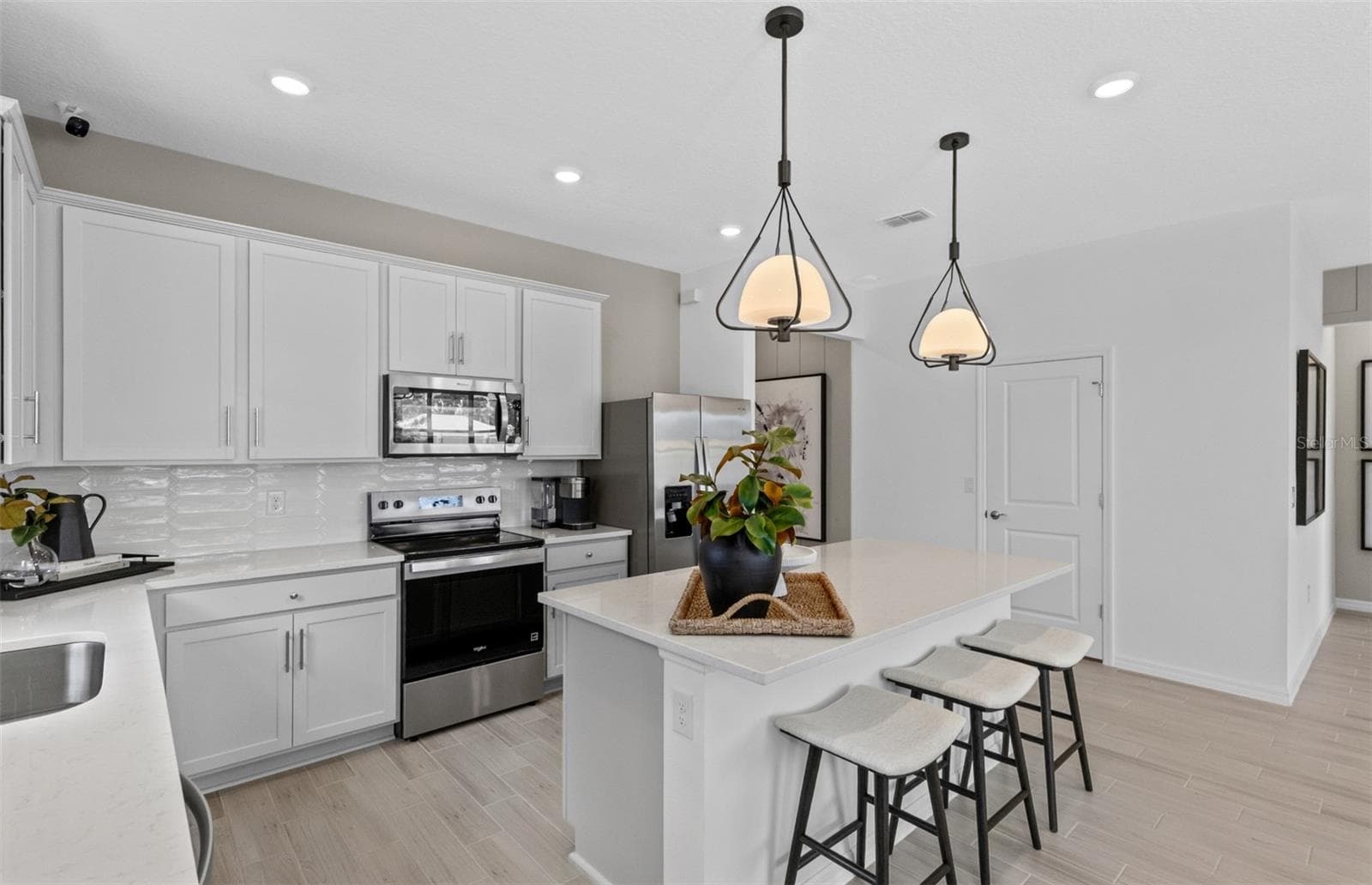 Model Home Design Only. Pictures and furnishings are for illustrative purposes only. Elevations, colors and options may vary. Furniture is for model home staging only. - 2316 MOSSY GLEN STREET, DELAND