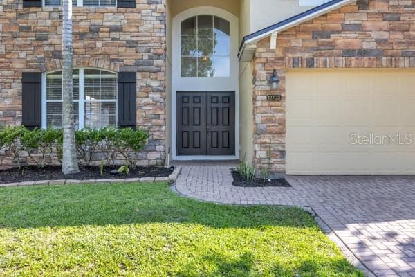 Single Family Residence at 12703 MOSS PARK RIDGE DR, ORLANDO, photo 7 of 81