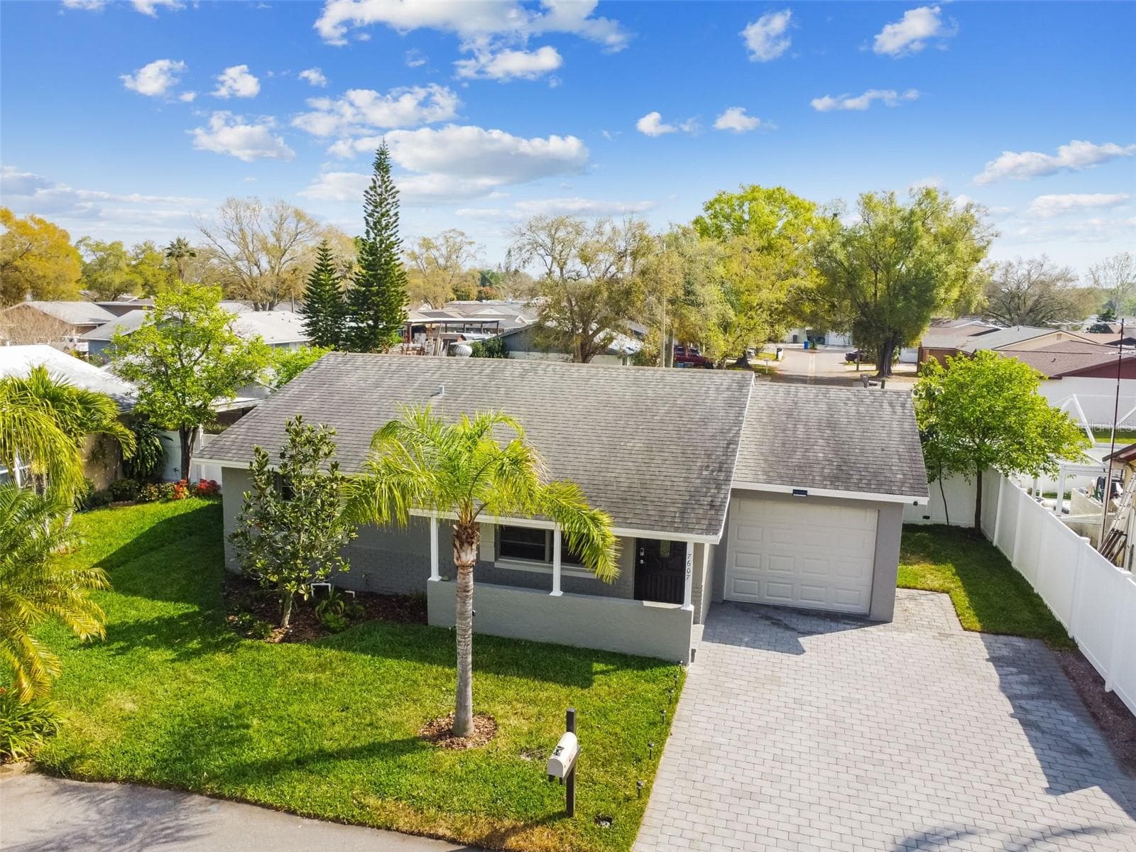 Single Family Residence at 7607 WOODLAND OAKS CT, TAMPA, photo 61 of 67