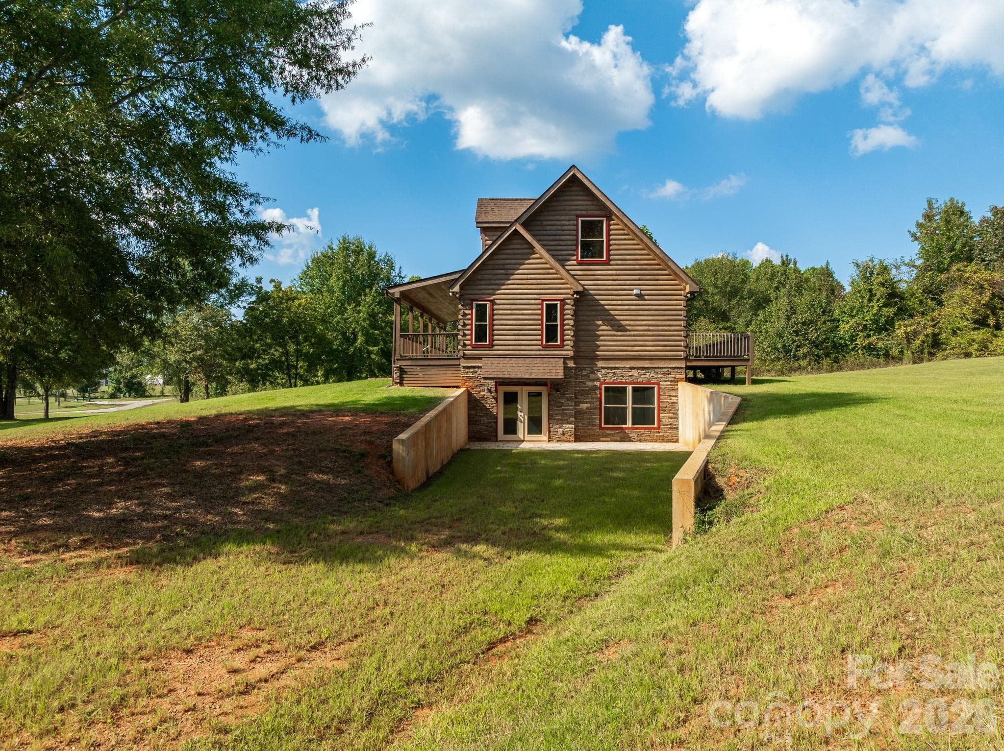 Single Family Residence at Rutherfordton, photo 12 of 74