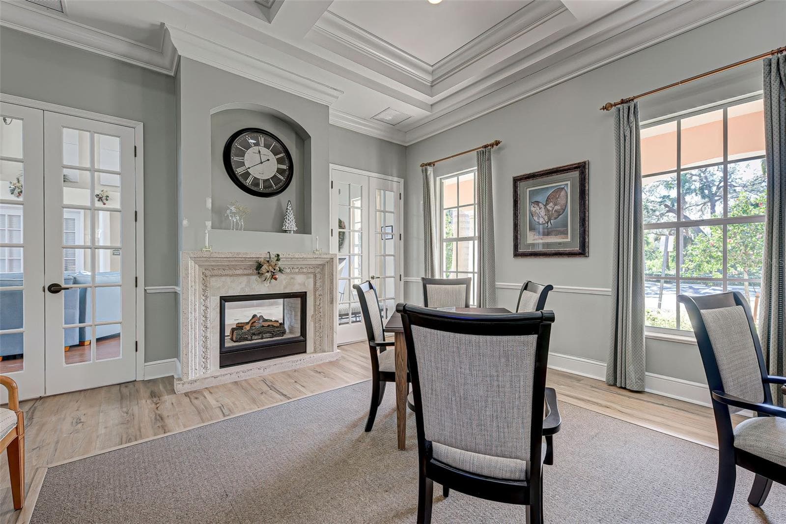 Play many card games or mahjong in the Sawgrass card room. - 692 EGRET WALK LN, VENICE