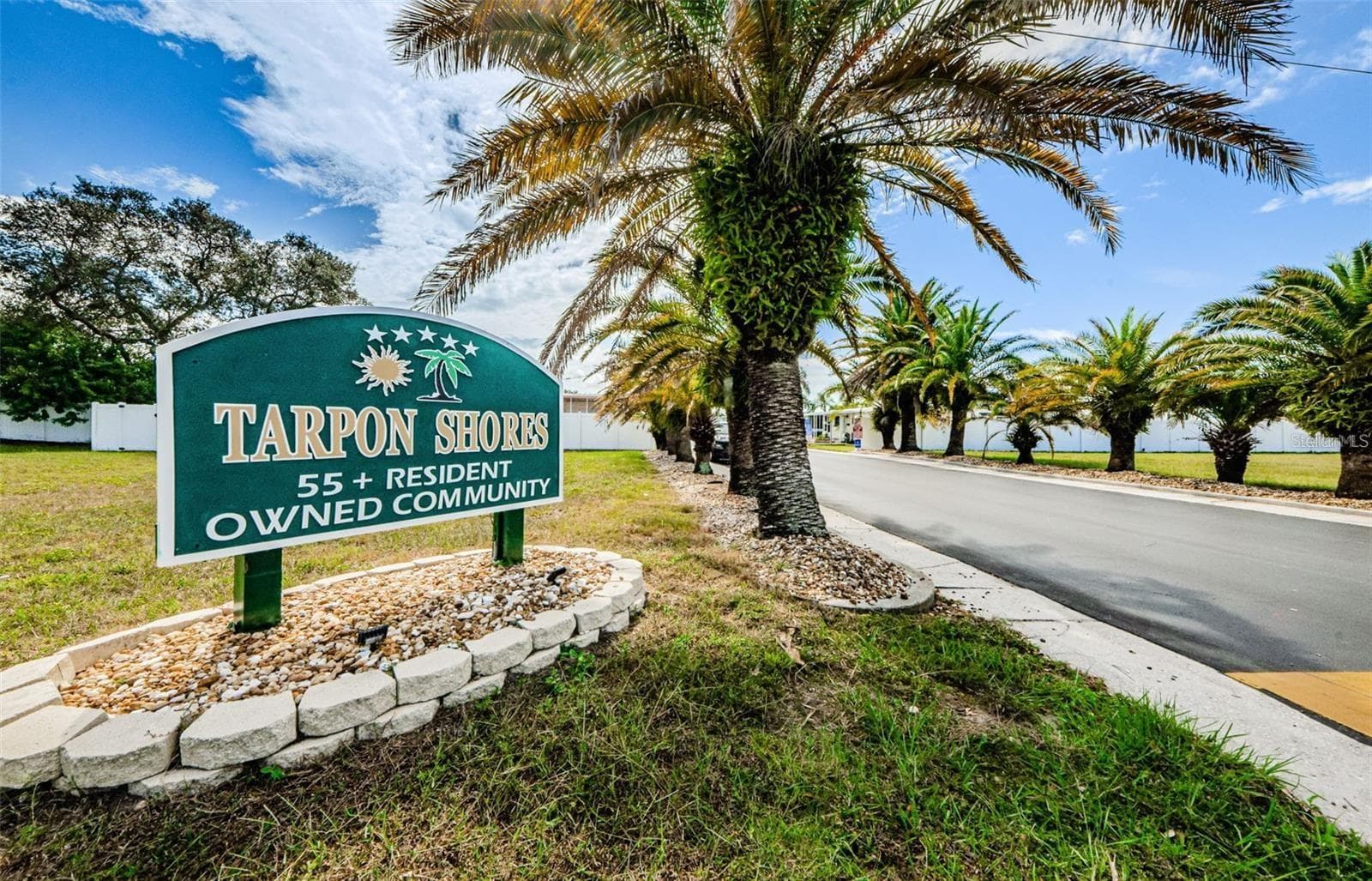 Well maintained and close to everything! Your next home is here! - 229 DIXIE, TARPON SPRINGS