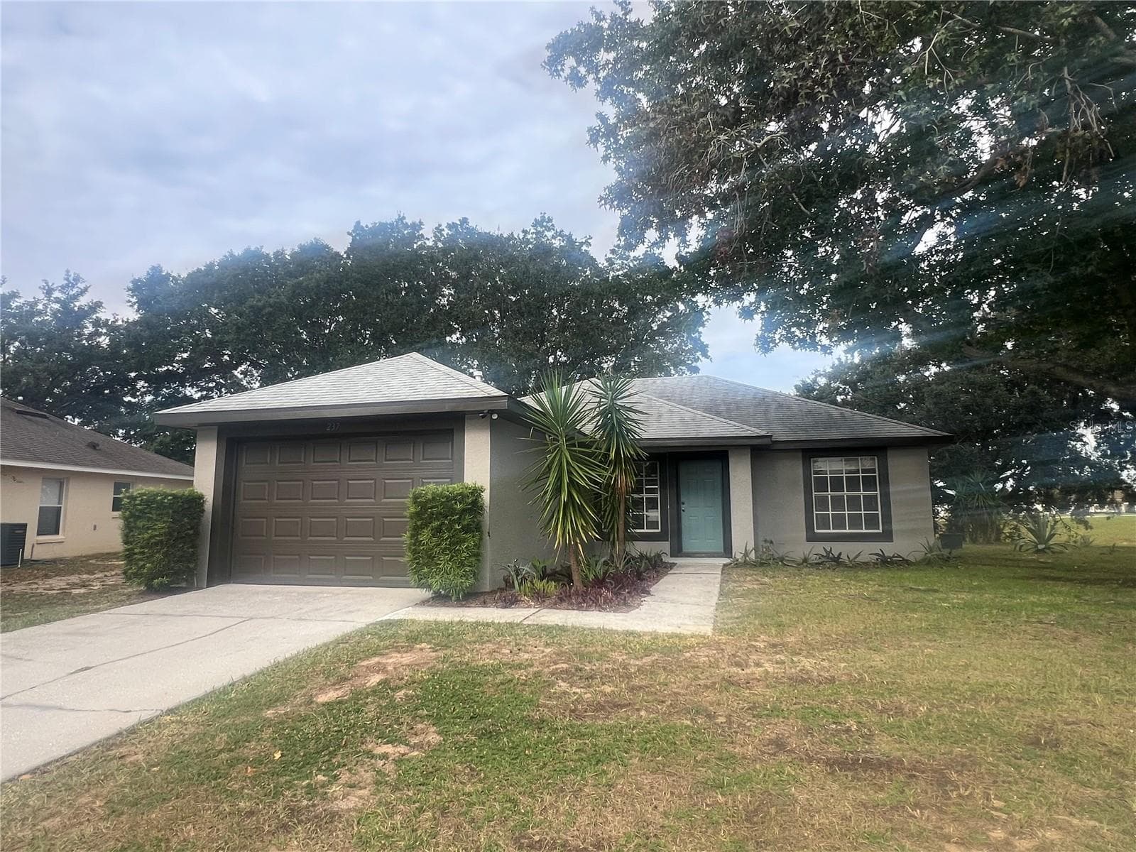 Front Of Home - 237 WALPOLE LOOP, DAVENPORT