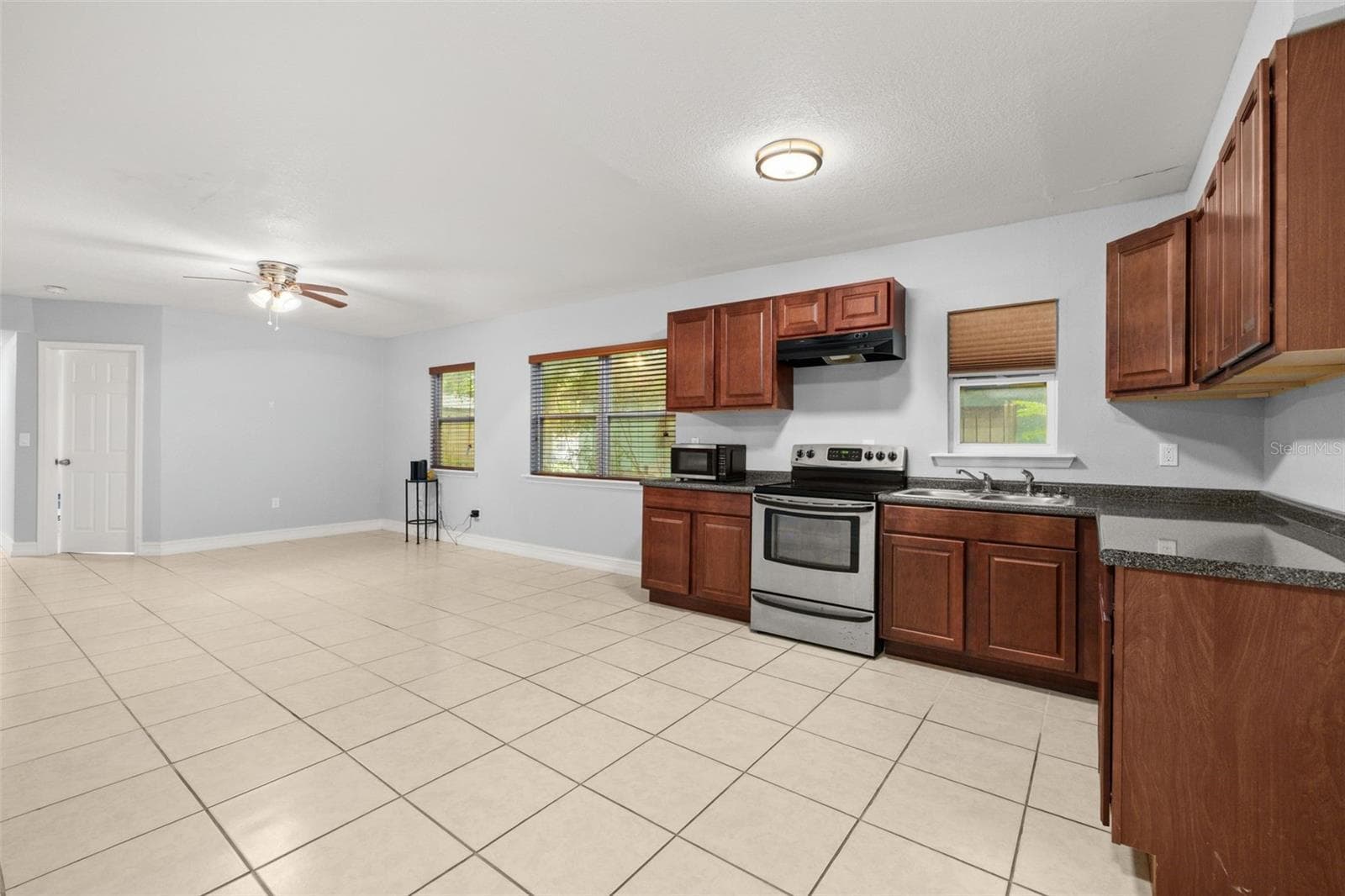 Single Family Residence at 617 CITRUS ST, ORLANDO, photo 17 of 35