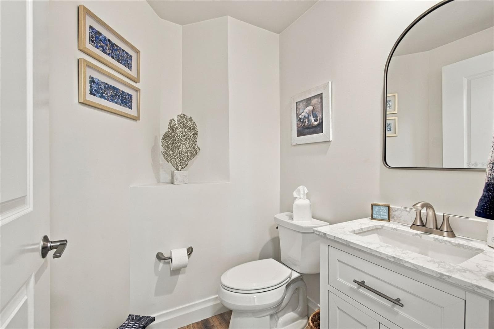 Powder Room - 650 COLLANY RD #406, TIERRA VERDE