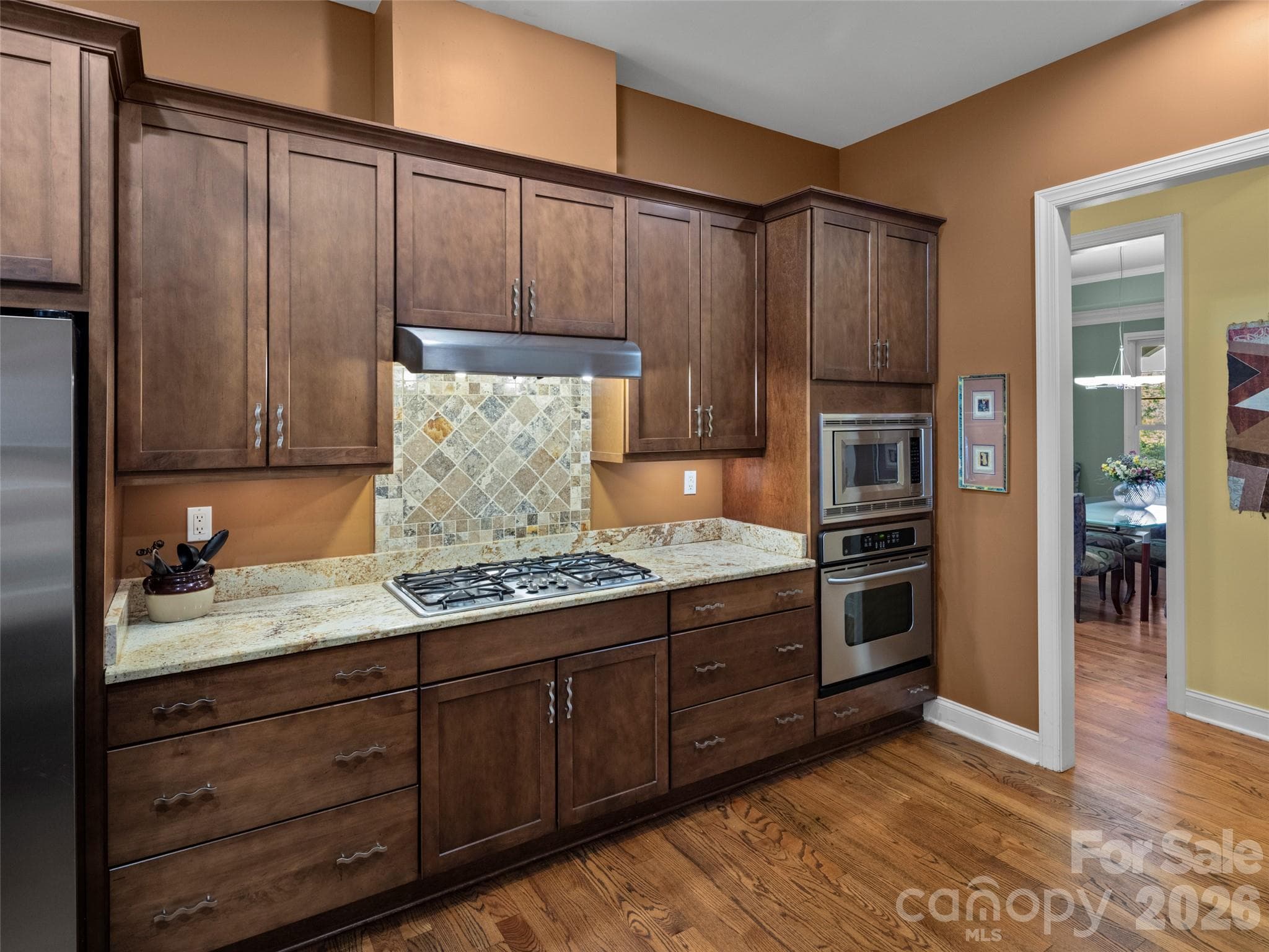 Single Family Residence at 184 Benhurst Court, Hendersonville, photo 14 of 28