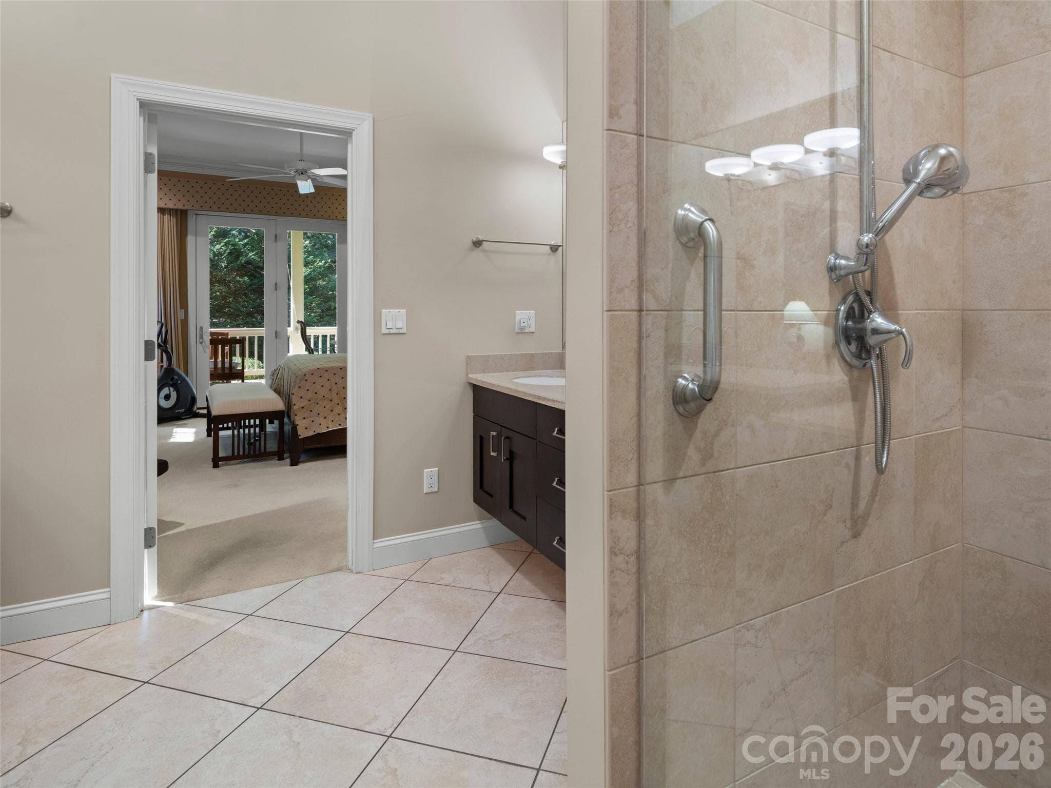 Single Family Residence at 184 Benhurst Court, Hendersonville, photo 22 of 28