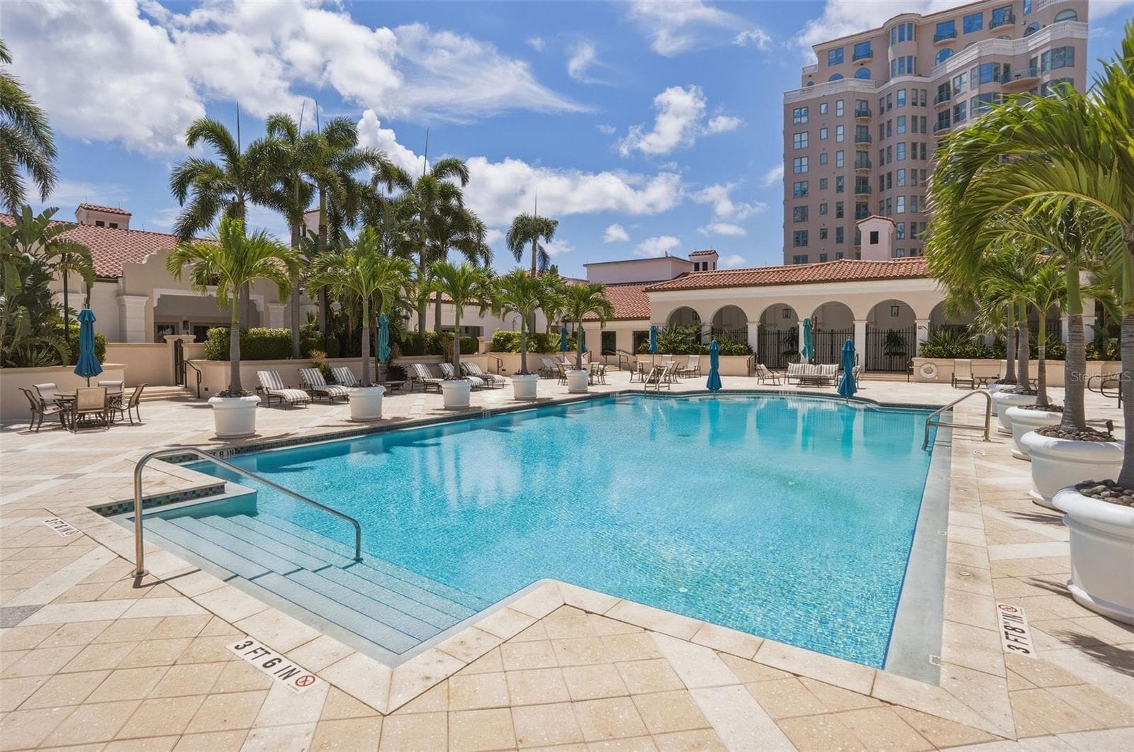 Townhouse at 300 BEACH DR NE #309, ST PETERSBURG, photo 28 of 41