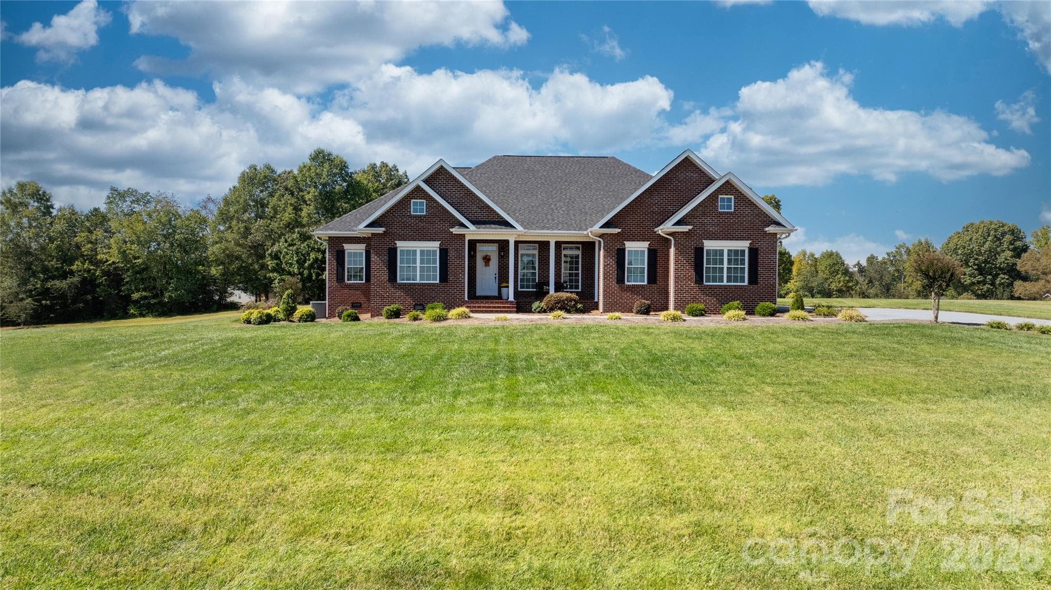 Single Family Residence at 66 Hawks Ridge, Hickory, photo 43 of 48