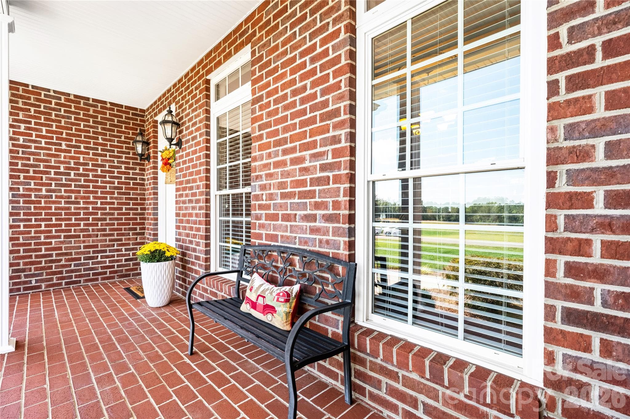 Single Family Residence at 66 Hawks Ridge, Hickory, photo 4 of 48