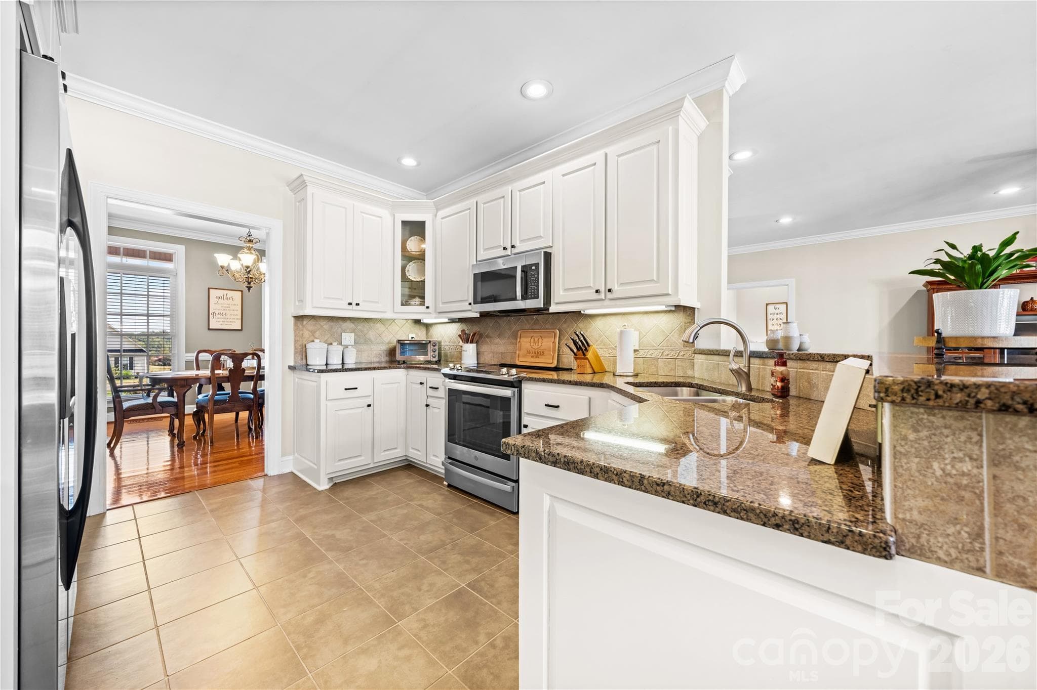 Single Family Residence at 66 Hawks Ridge, Hickory, photo 16 of 48