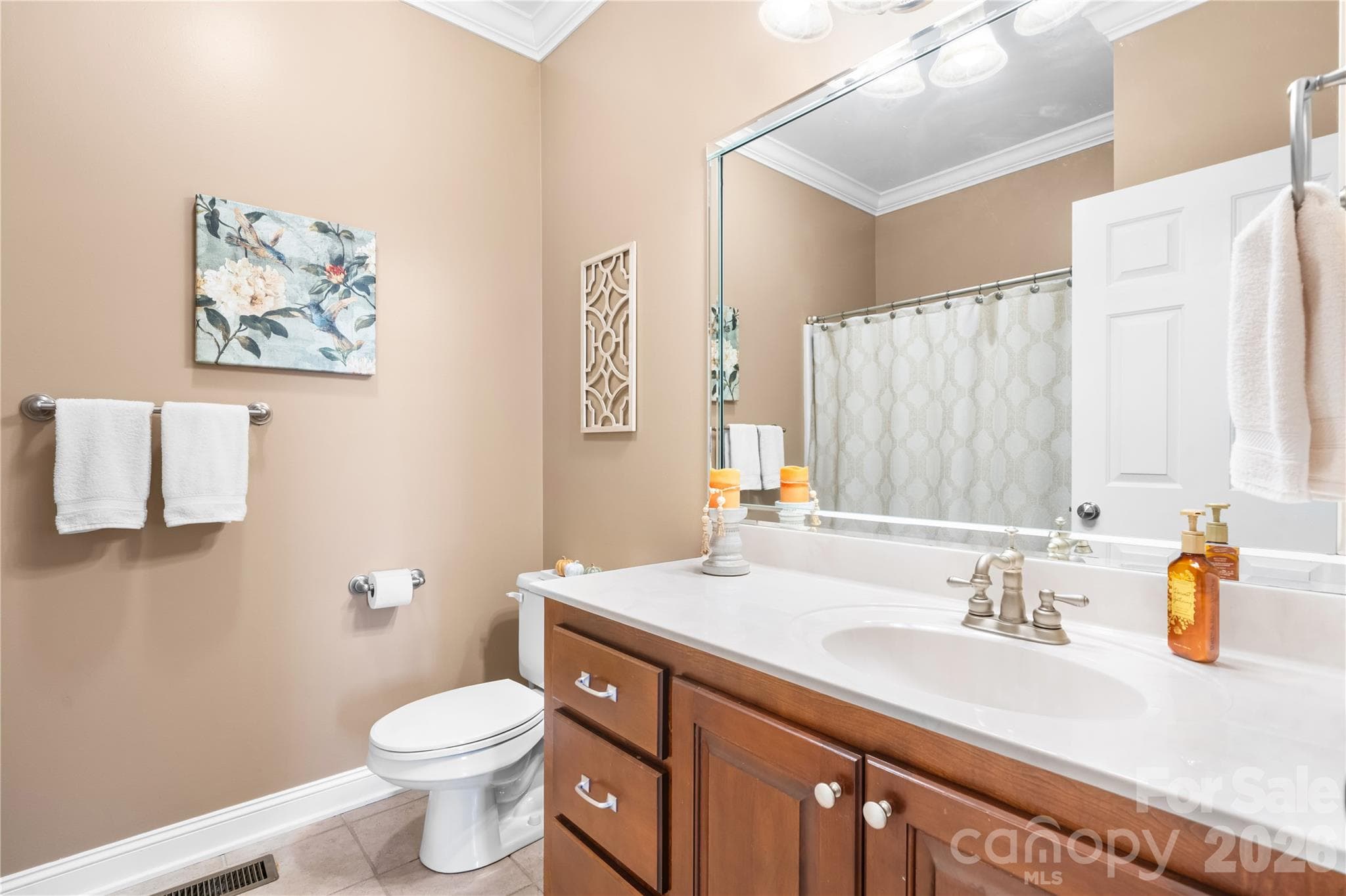 Single Family Residence at 66 Hawks Ridge, Hickory, photo 28 of 48