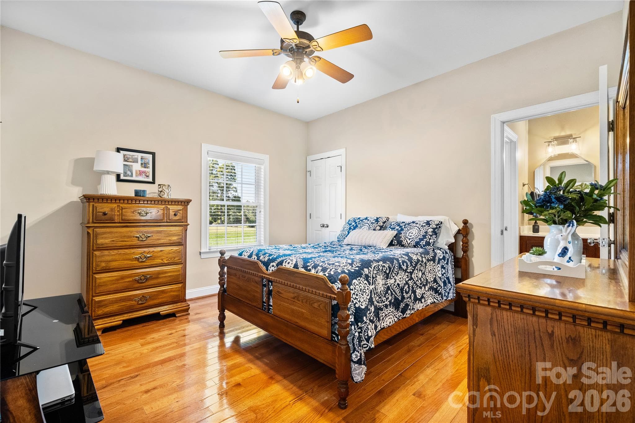 Single Family Residence at 66 Hawks Ridge, Hickory, photo 29 of 48