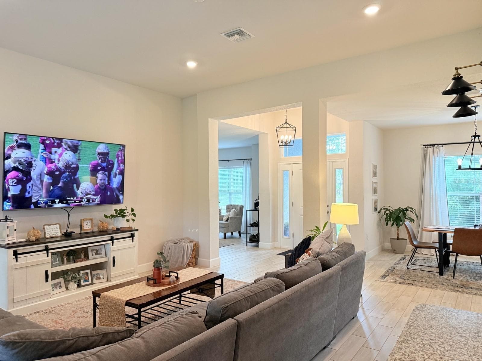 Single Family Residence at 3405 VIVIAN RD, NORTH PORT, photo 8 of 63