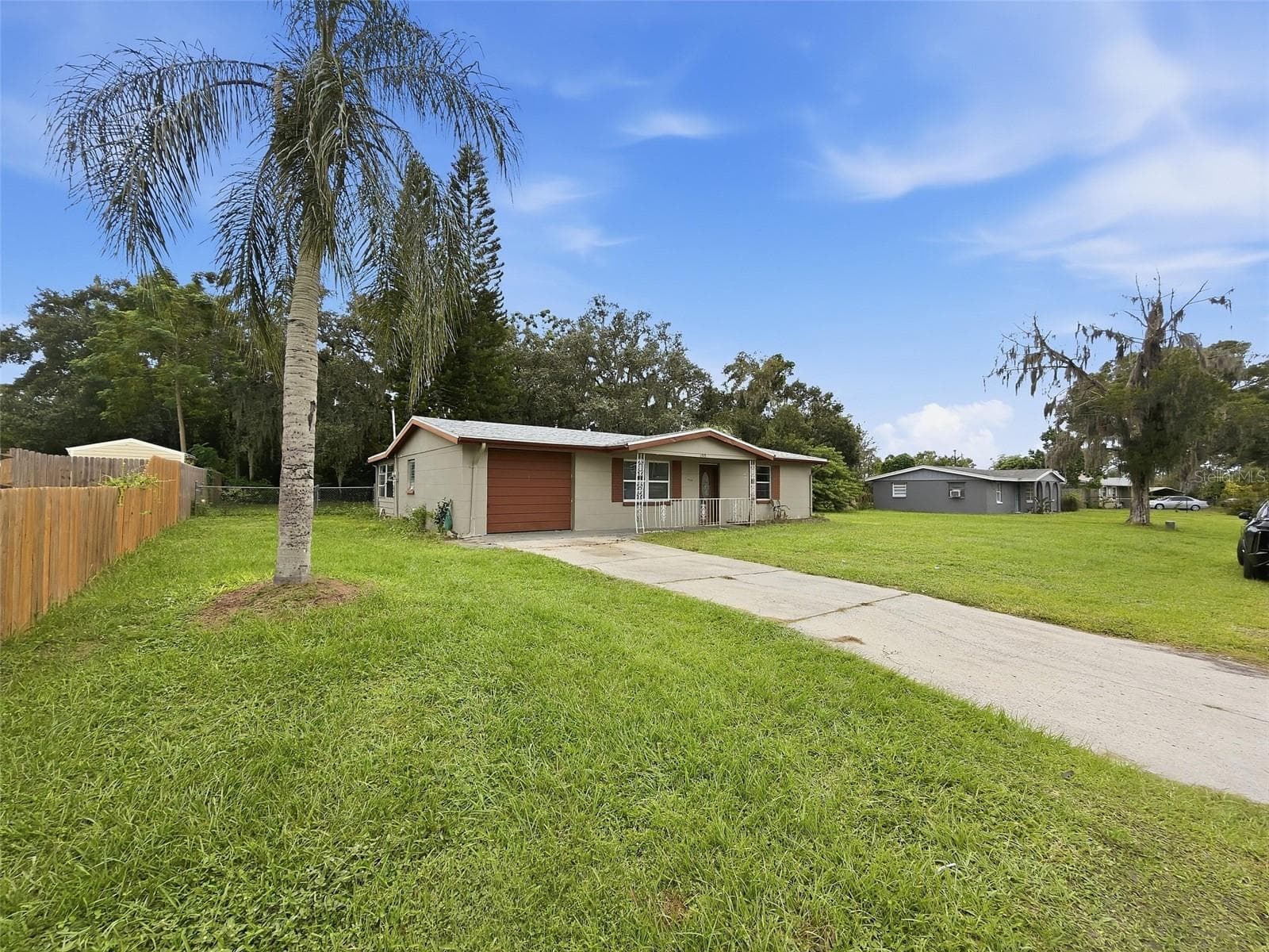 Single Family Residence at 6818 CAROB DR, NEW PORT RICHEY, photo 2 of 23