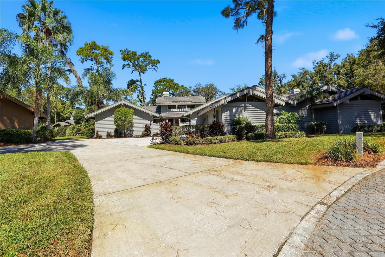 Single Family Residence at 5355 COBBLESTONE CT, WESLEY CHAPEL, photo 4 of 34