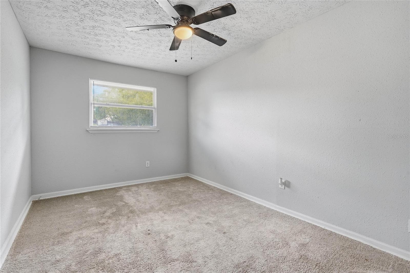 Single Family Residence at 11685 SHELLFISH DR, JACKSONVILLE, photo 11 of 36