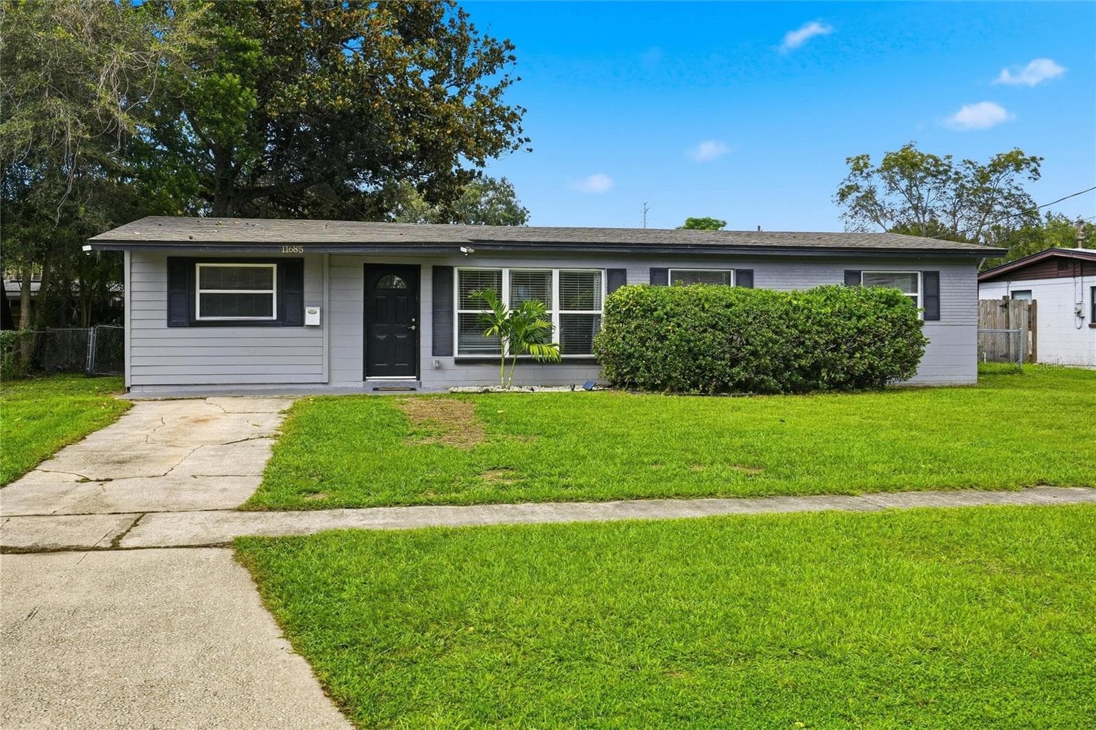 Single Family Residence at 11685 SHELLFISH DR, JACKSONVILLE, photo 13 of 36