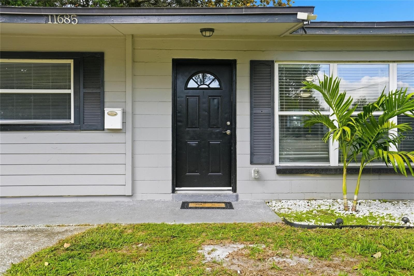 Single Family Residence at 11685 SHELLFISH DR, JACKSONVILLE, photo 14 of 36