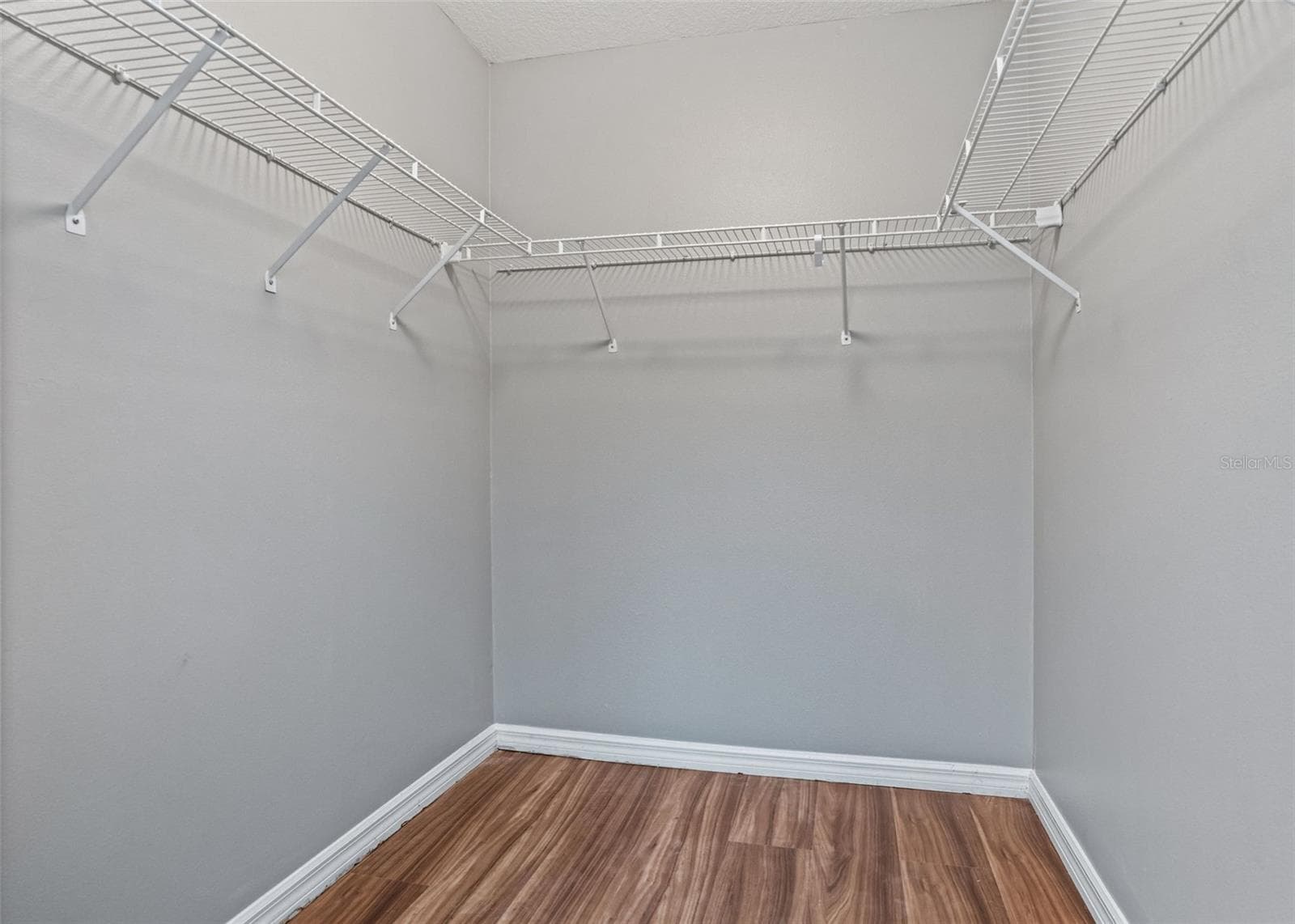 Walk in Closet in cassita HUGH - 17832 SE 115TH CT, SUMMERFIELD