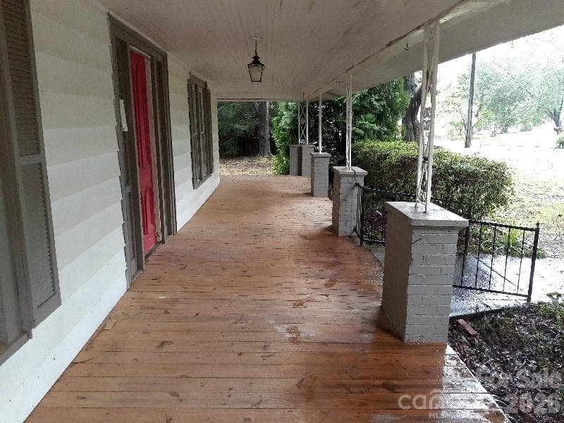 Single Family Residence at 310 E Church Street, Troutman, photo 4 of 30
