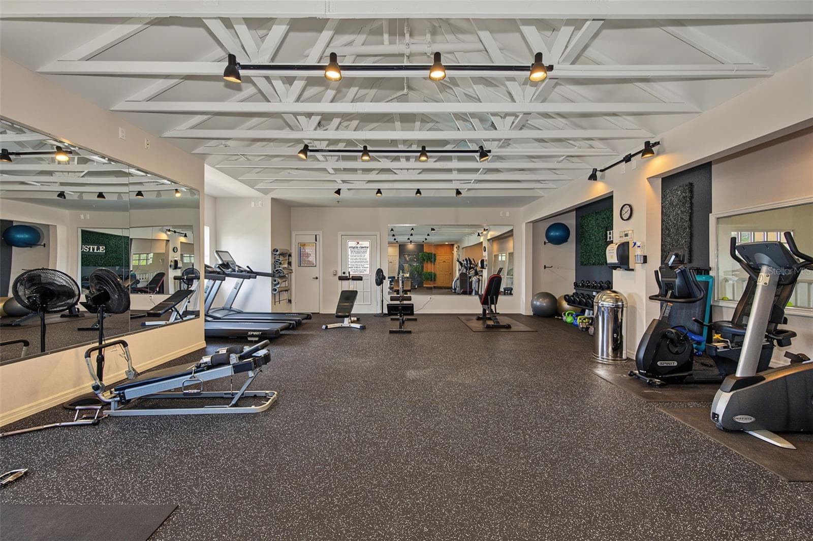 Condominium at 2400 FEATHER SOUND DR #123, CLEARWATER, photo 20 of 25