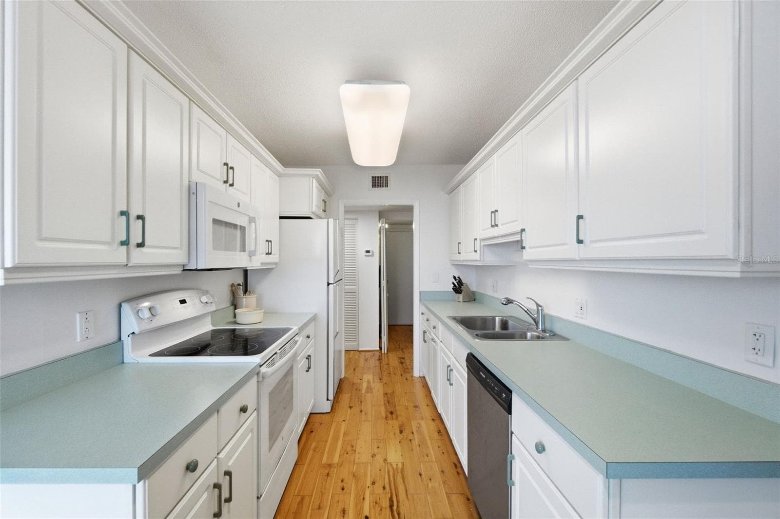 Condominium at 4822 OCEAN BLVD #8B, SARASOTA, photo 12 of 40