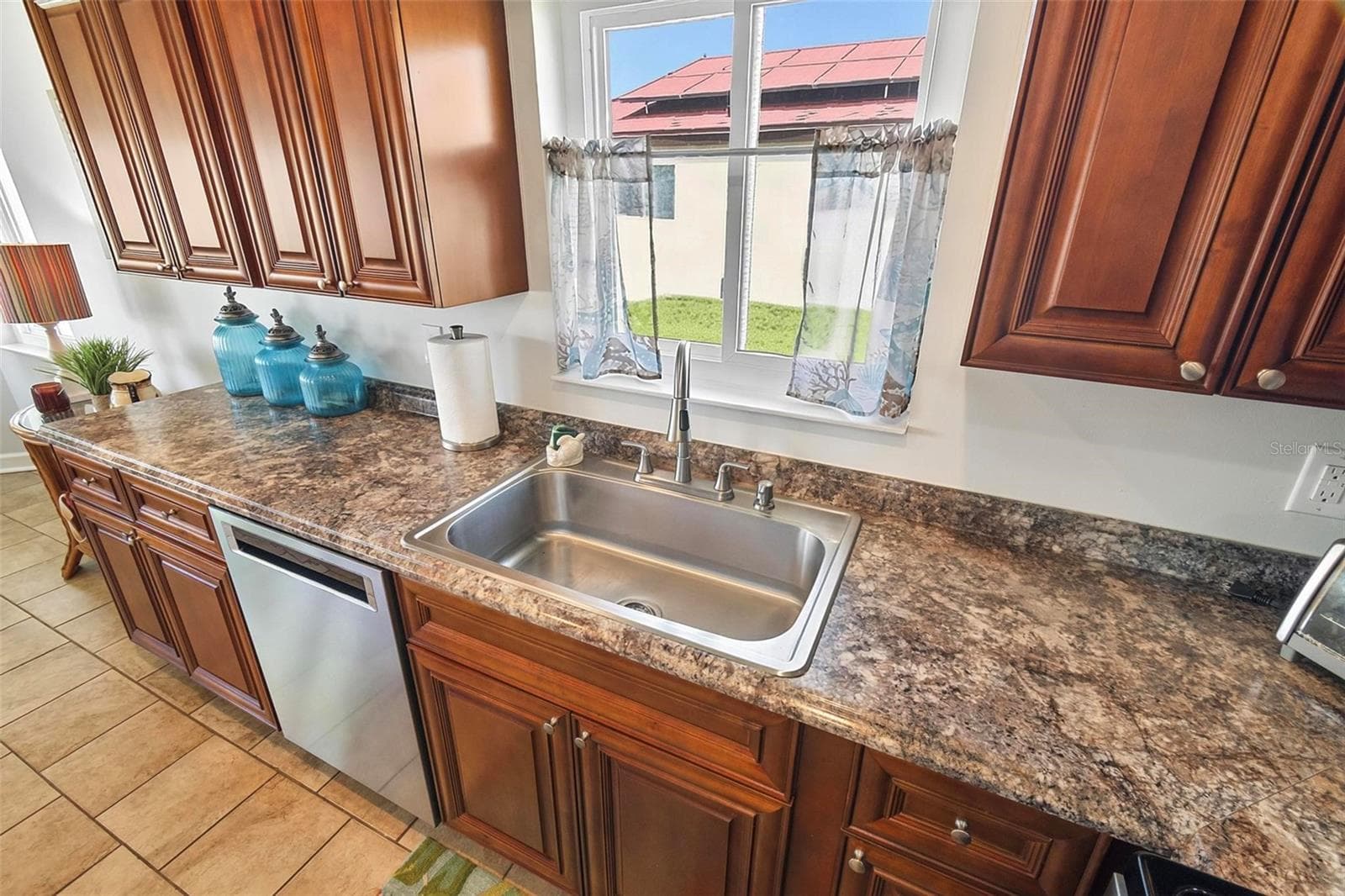 Single Family Residence at 8 FLEMING CT, PALM COAST, photo 22 of 51