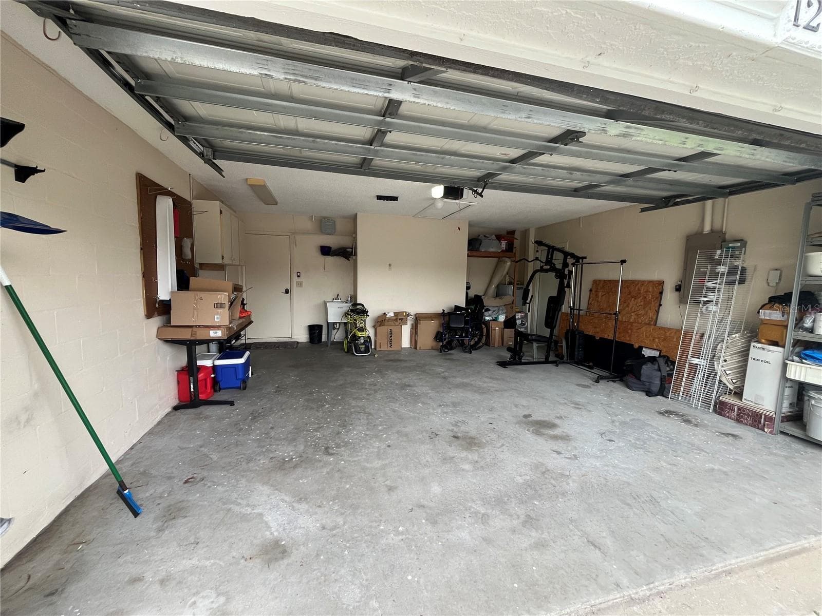 GARAGE - 12005 MISTY BROOK CT, TAMPA