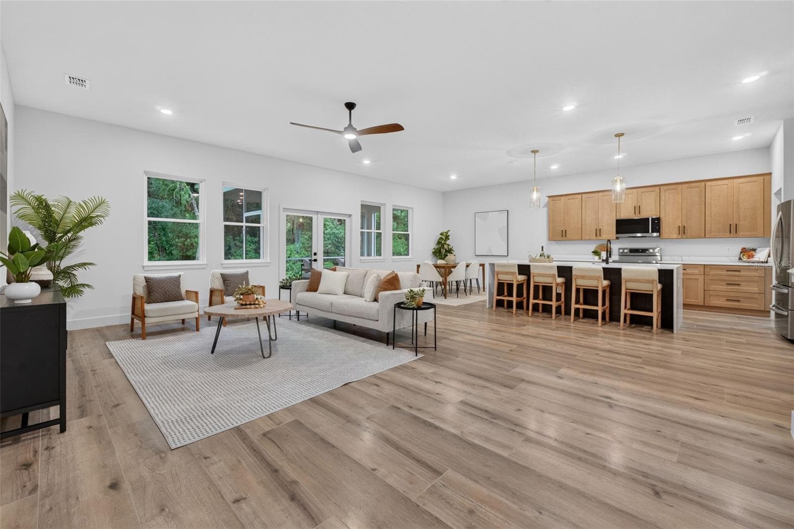 Single Family Residence at 628 SILVER CREEK DR, WINTER SPRINGS, photo 6 of 84