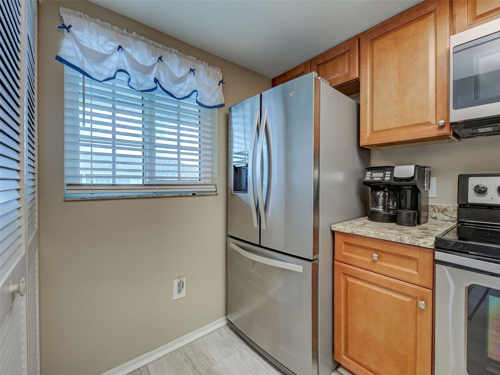 Newer appliances - 3310 LOVELAND BLVD #1506, PORT CHARLOTTE