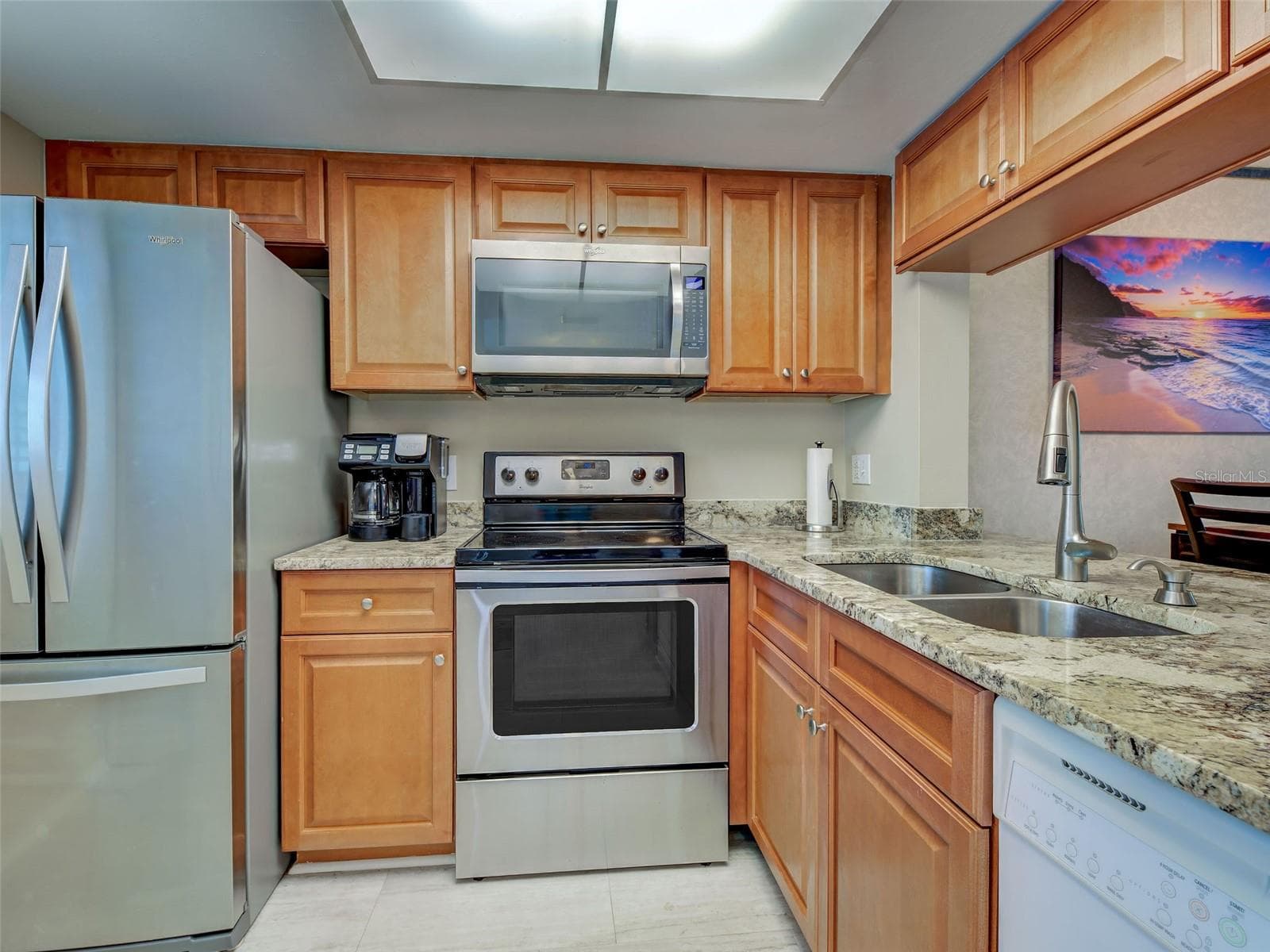 Wood cabinets - 3310 LOVELAND BLVD #1506, PORT CHARLOTTE
