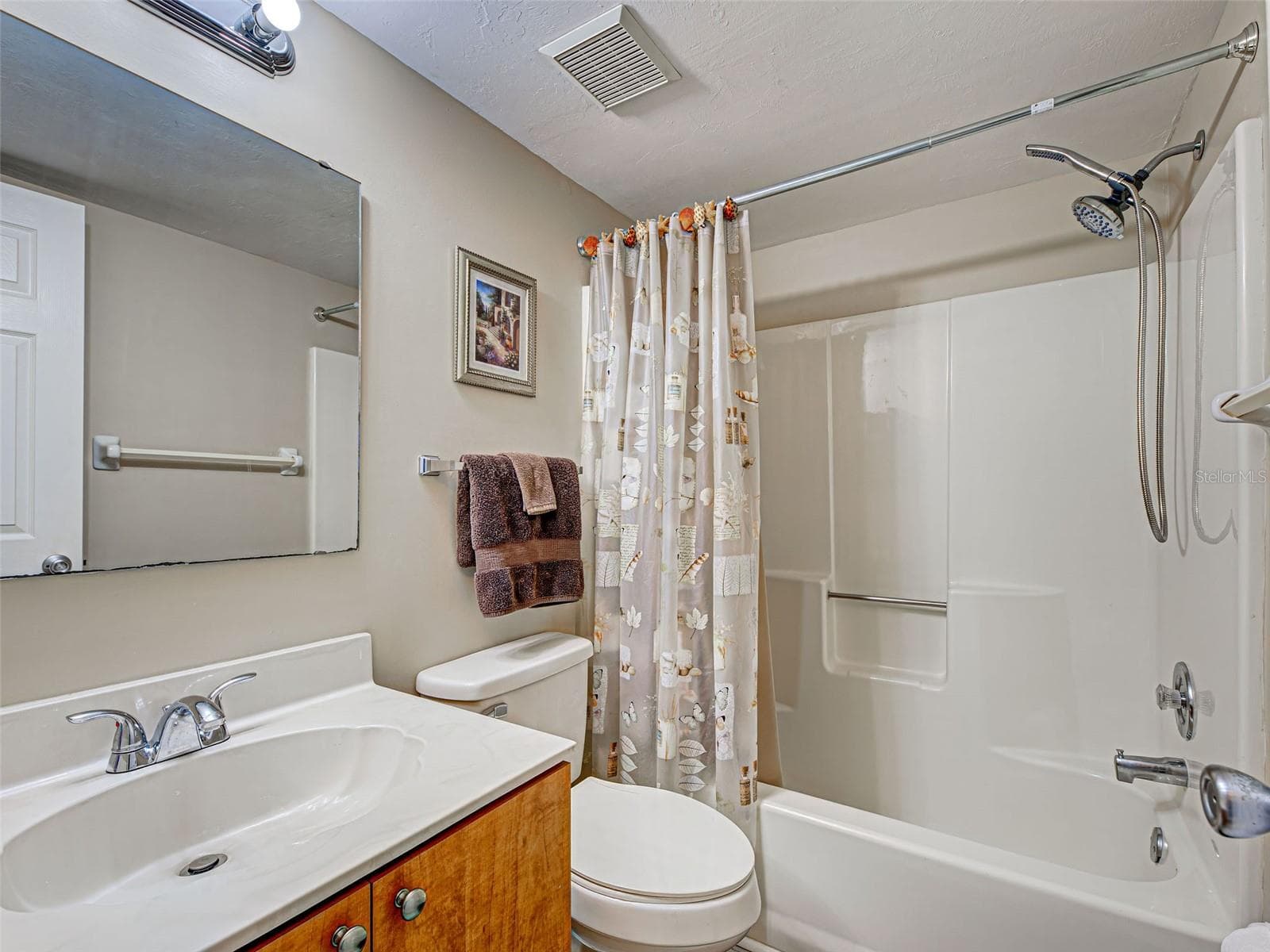 Shower/ Tub combo - 3310 LOVELAND BLVD #1506, PORT CHARLOTTE