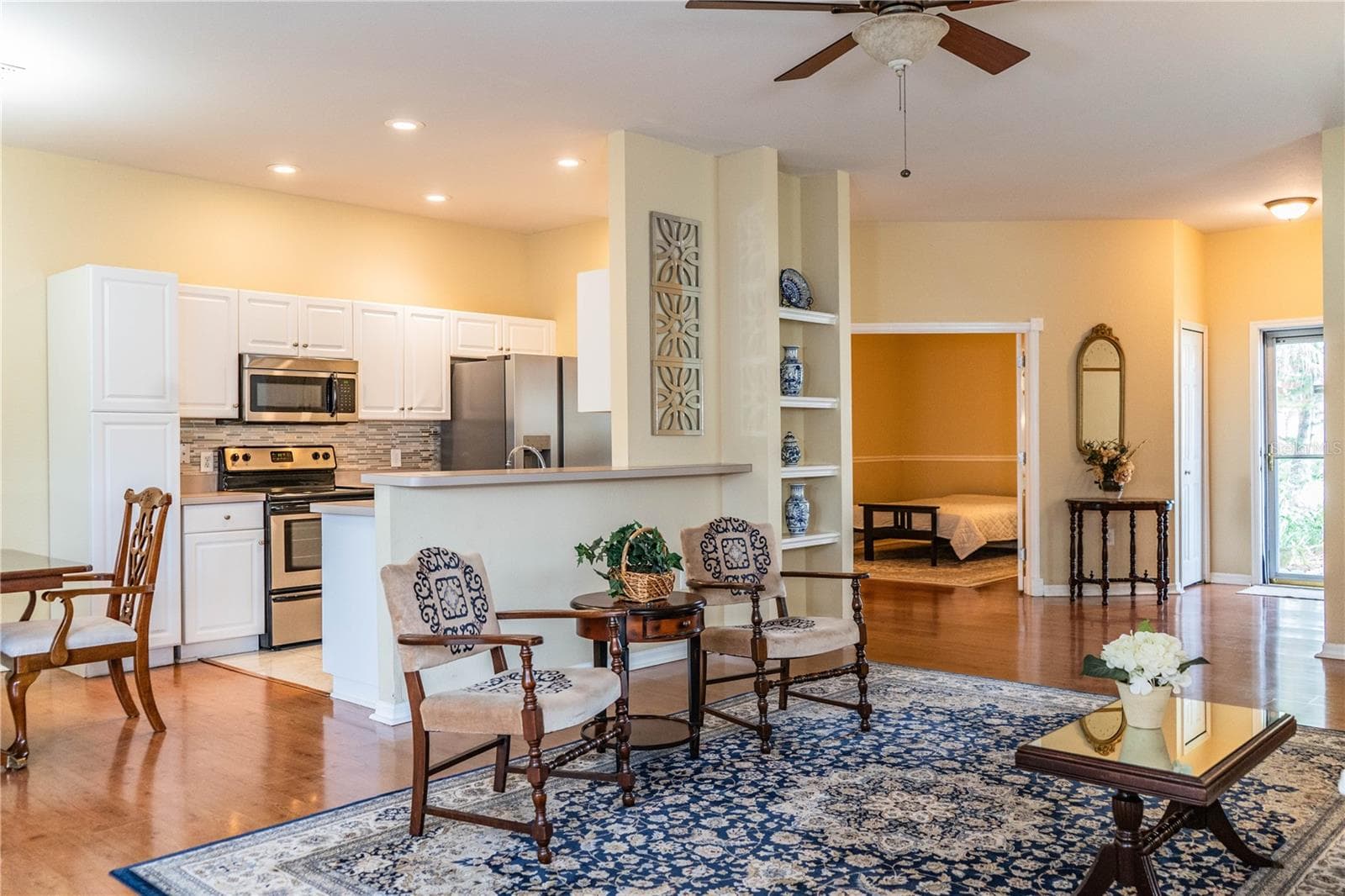 Single Family Residence at 2746 SUNDANCE CIR, MULBERRY, photo 6 of 35