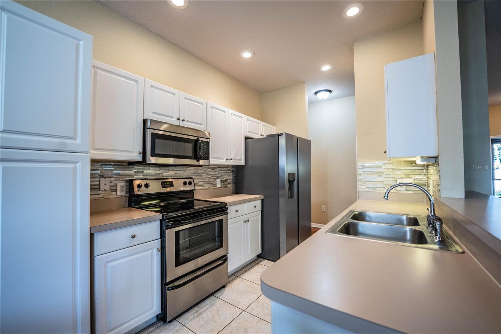 Single Family Residence at 2746 SUNDANCE CIR, MULBERRY, photo 12 of 35