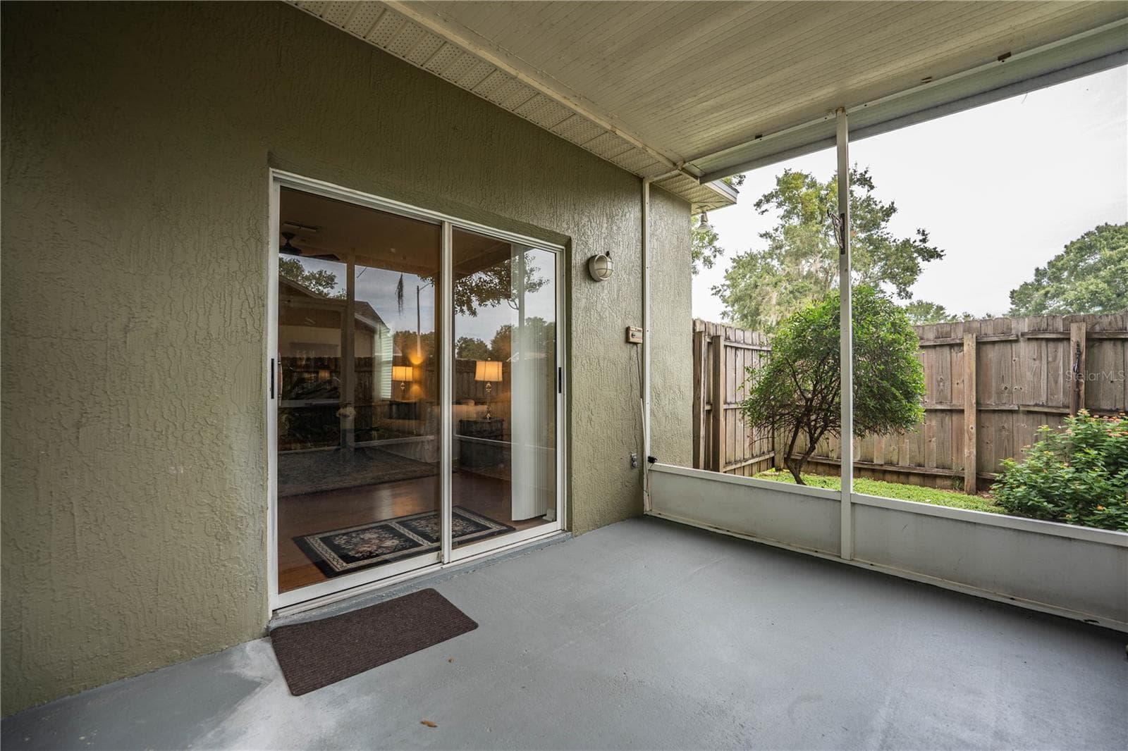 Screened Patio - 2746 SUNDANCE CIR, MULBERRY