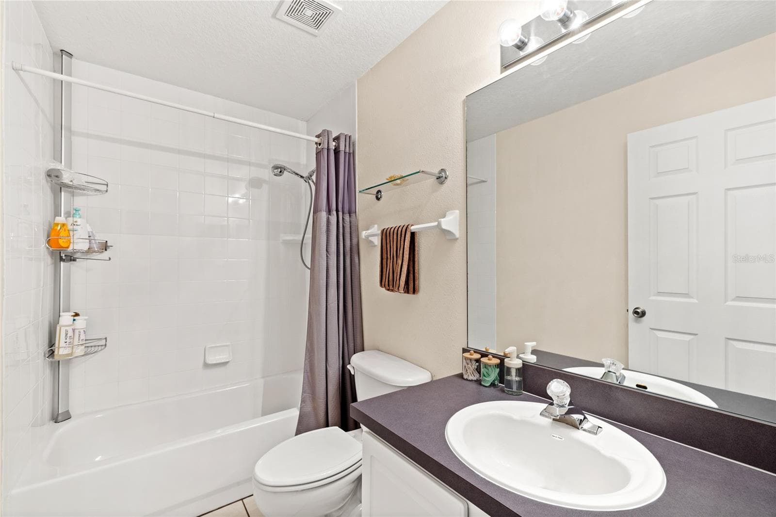 Secondary Bathroom - 1010 WINDERLEY PL #100, MAITLAND