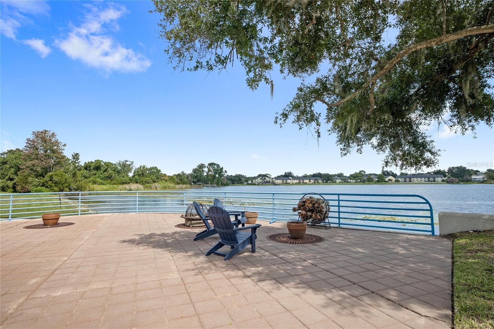 Fire Pit Lounge - 1010 WINDERLEY PL #100, MAITLAND