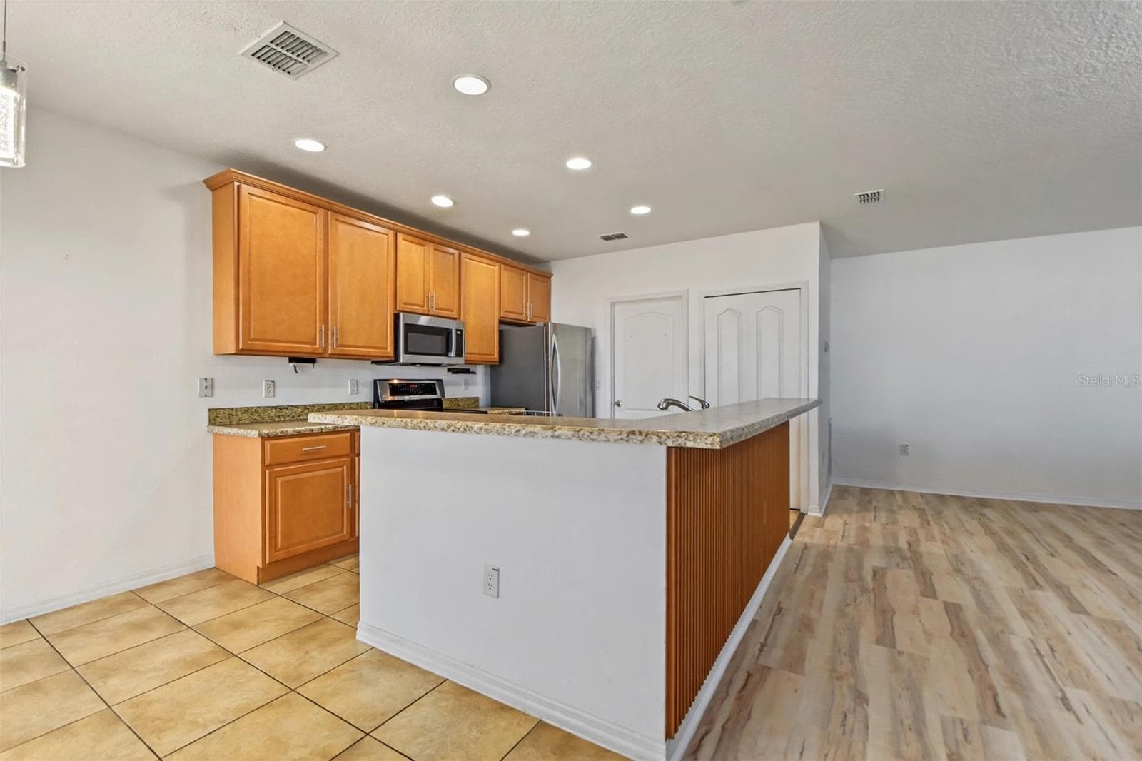 Single Family Residence at 3588 SPRING CREEK RD, DUNDEE, photo 16 of 27