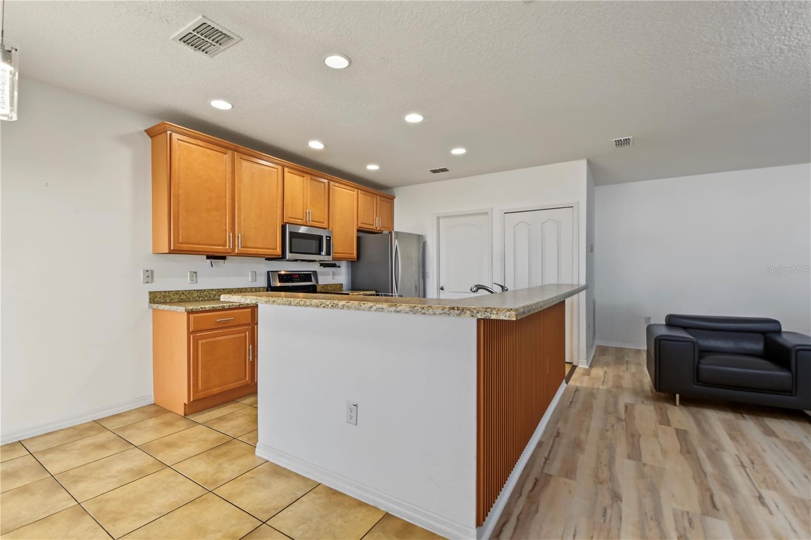 Single Family Residence at 3588 SPRING CREEK RD, DUNDEE, photo 18 of 27